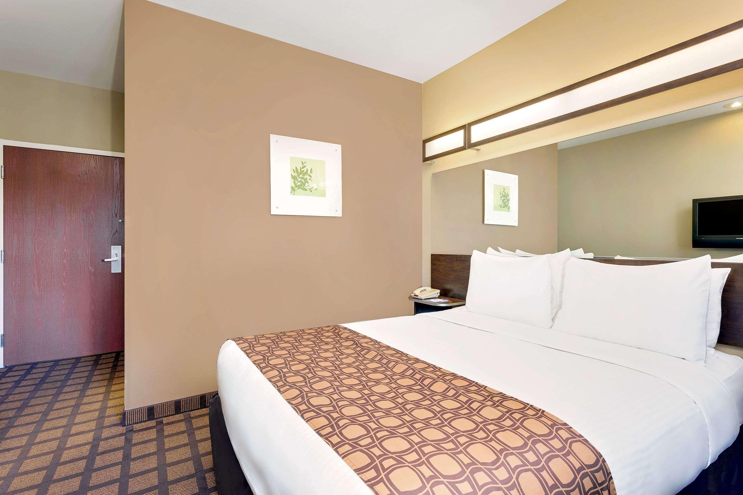 Microtel By Wyndham Perry National Fairground Area I-75 Екстериор снимка