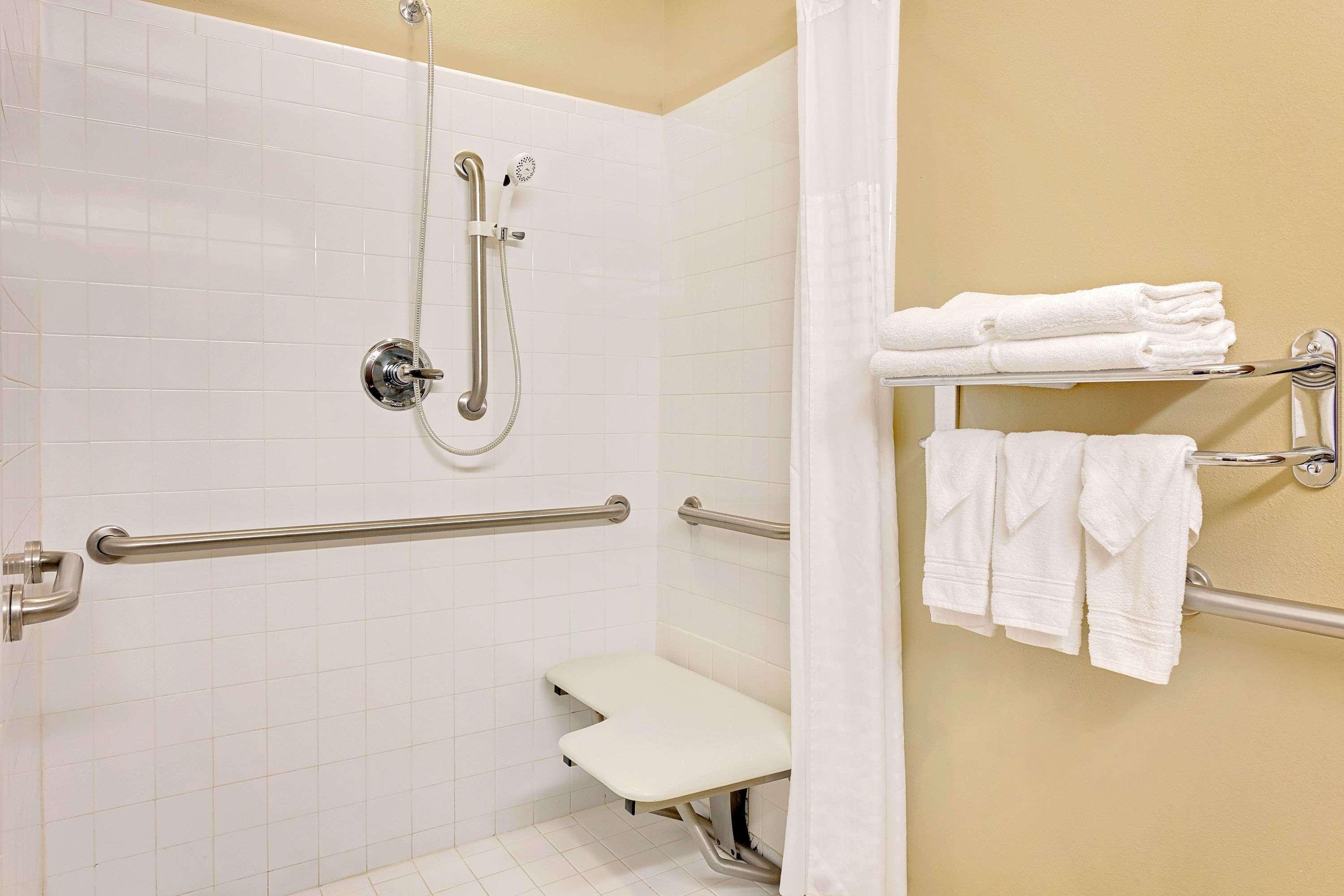 Microtel By Wyndham Perry National Fairground Area I-75 Екстериор снимка
