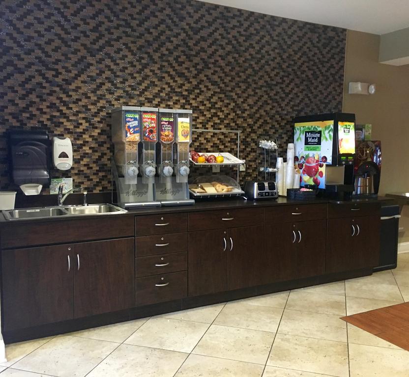 Microtel By Wyndham Perry National Fairground Area I-75 Екстериор снимка